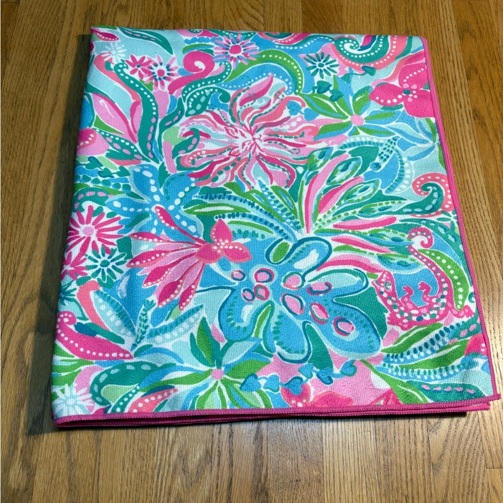 Lilly Pulitzer Large Beach Towel Lounge Pink Multi Microfiber 40"x74" Vibrant